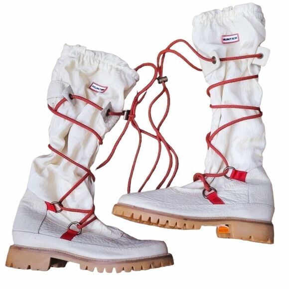 HUNTER Summit Amazona Boots in Beige with Adjustable Red Rope Size 5 MED - Picture 1 of 3